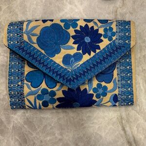 Floral Embroidered Clutch